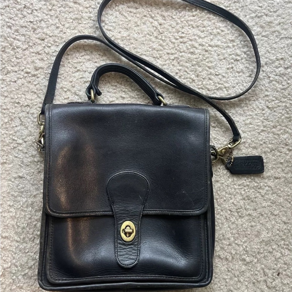 Vintage Coach Station Bag Crossbody Bag 0574-438 Black Leather Made in USA